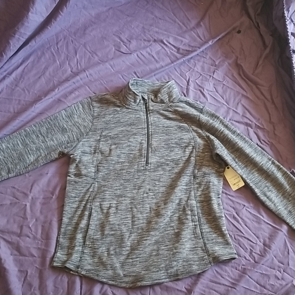 long sleeve active shirt